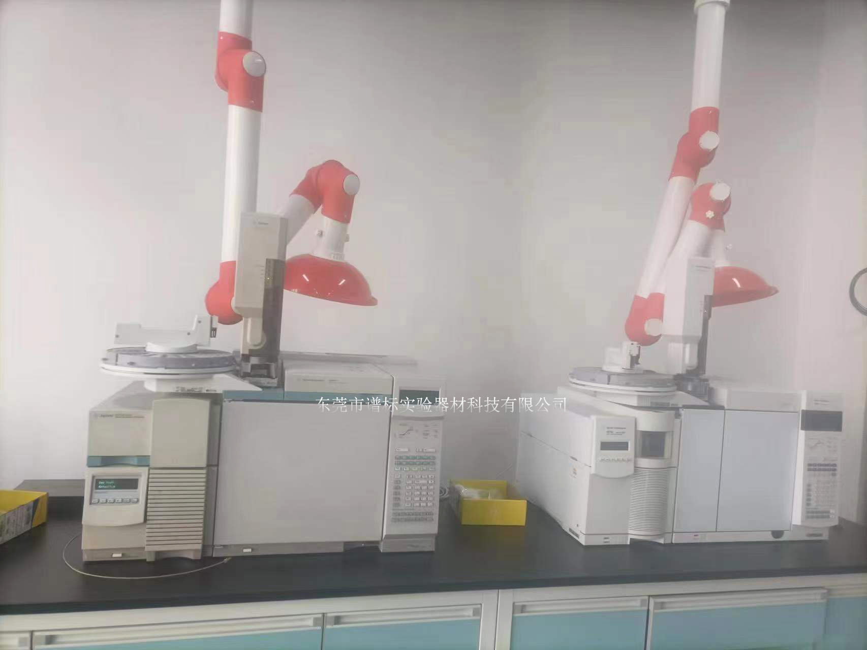 清一色安捷倫儀器設(shè)備于7日在東莞某大型檢測(cè)公司安裝調(diào)試